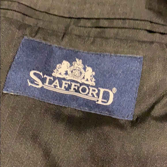 Black suit coat blazer Men’s size 42R 3 button - Picture 6 of 6